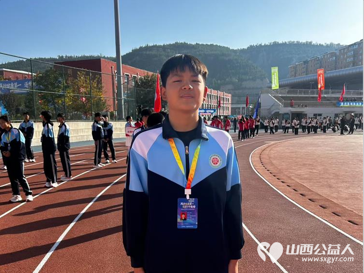 石楼县青年志愿者协会为山区孩子们捐赠新的运动鞋新鞋不仅暖在脚上更暖在心里愿孩子们在接下来的时间里赛出你们的水平和风采 - 第6张 - 山西公益人 石楼县青年志愿者协会为山区孩子们捐赠新的运动鞋新鞋不仅暖在脚上更暖在心里愿孩子们在接下来的时间里赛出你们的水平和风采 - 第6张