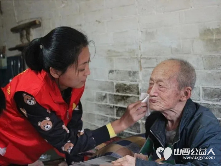 岁岁重阳秋意浓孝善新风润离石----吕梁市离石区青年志愿者协会作为敬老助老榜样愿我们继续做那件最朴素的事把常来变成承诺把陪伴变做成长愿每一位老人在岁月的晚年都能被一群年轻人温柔以待 - 第9张