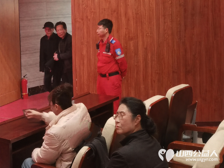 九九重阳话桑榆文明新风润万家----繁峙县应急救援协会承担重阳节文艺汇演执勤保障服务工作以专业守护护航重阳盛会 - 第3张 - 山西公益人 九九重阳话桑榆文明新风润万家----繁峙县应急救援协会承担重阳节文艺汇演执勤保障服务工作以专业守护护航重阳盛会 - 第3张