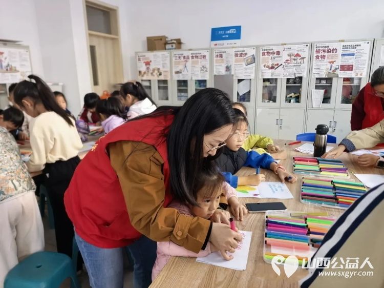 一粒米千滴汗！吕梁市离石区青年志愿者协会让这场惜粮公益课把节约美德种进童心让每一位小朋友都能心怀感恩践行美德从每一餐做起自觉拒绝浪费粮食 - 第8张