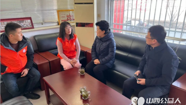 忻州市志愿服务联合会走访慰问因意外住院的忻州市优秀消防志愿者