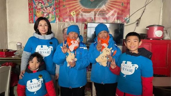 壹家人温暖灵丘2023年壹基金温暖包计划灵丘启动仪式小蚂蚁力量参与发放