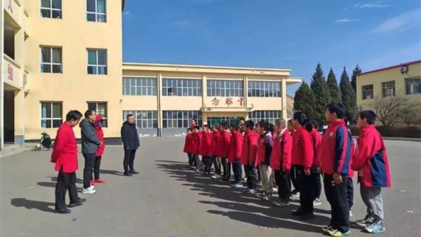 “中华武术进校园”正能量公益项目走进长治市屯留区李高学校，推动传统文化国粹武术进校