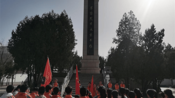红色耀三晋少年永传承 太原市警民小学的同学们怀着崇敬的心情来到了小店区革命烈士纪念馆开展了红色教育活动
