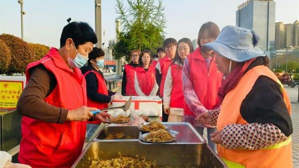 运城市盐湖区第一时间志愿者协会爱心早餐项目至2024年4月30日已运行2721天参与志愿者43156人次服务环卫工210148人次服务时长163148小时