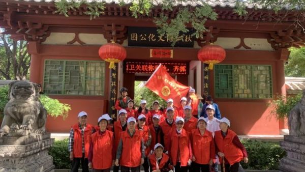 太原市比家美养老连锁机构带长者们来到狄仁杰文化公园,感受唐朝文化和名相狄仁杰波澜壮阔的一生