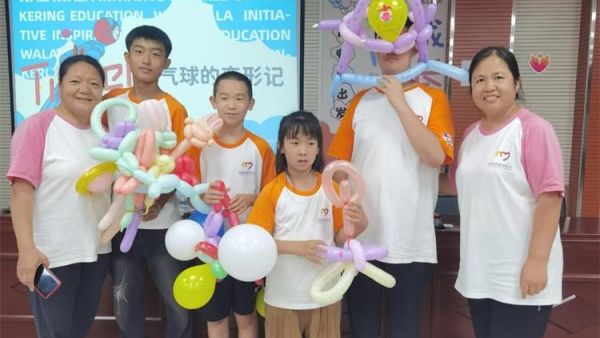 太原市烛光志愿服务中心志愿者继续阳光陪伴爱助成长陪留守儿童快乐生长