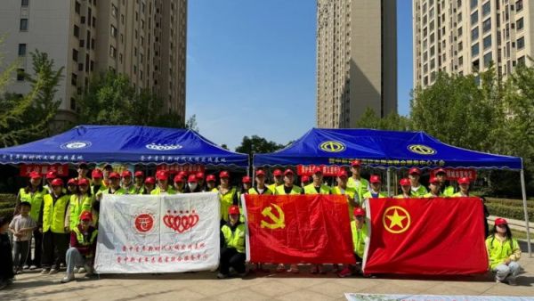 让青春风采绽放在基层一线 晋中新青年高校志愿者联合服务中心“春暖社区”志愿服务项目走进榆次区大学城一社区开展志愿服务活动