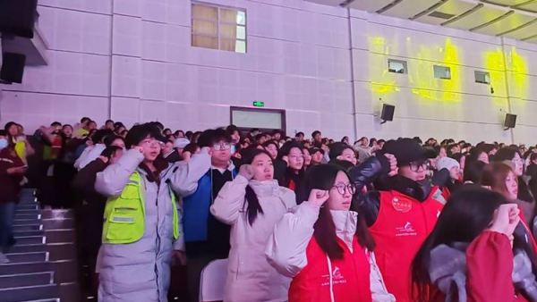 社会共治终结艾滋共享健康---第十届山西大学城“青春红丝带”大型防艾巡回宣传活动在晋中正式开幕