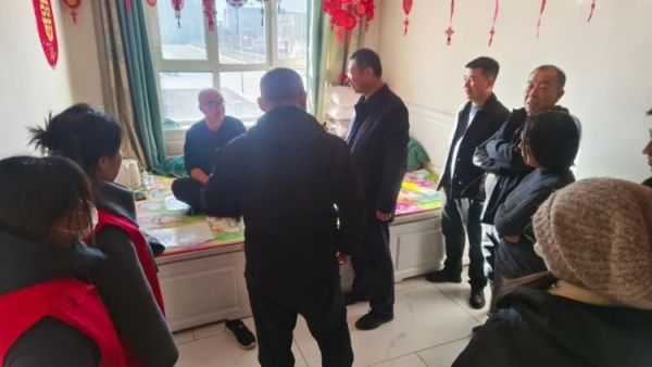 浑源县残志协组织开展“五送五看”暨12.3国际残疾人日、12.5国际志愿者日“贡献志愿力量、创造美好生活”主题活动