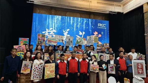 山西省海归商会举办的关爱孤独症群体慈善义卖活动拍卖太原市灵星社区服务中心孩子们的画作全部被认购