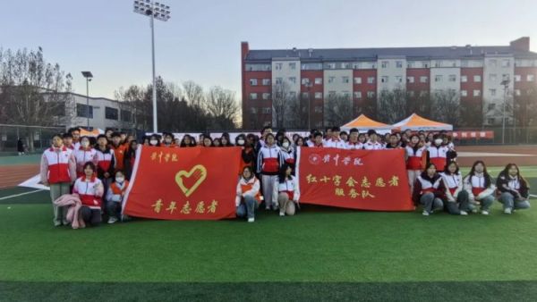 晋中新青年高校志愿者联合服务中心第十届山西大学城“青春红丝带”大型防艾巡回宣传活动