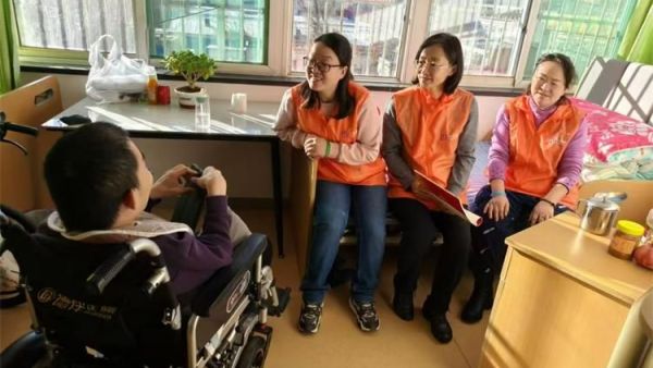 和我一起来做志愿者吧----山西正诚社会工作服务中心招募志愿者，邀请您来做老人心灵呵护服务的志愿者