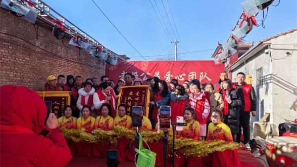 长治市老姬爱心团队一周年庆典:爱心汇聚温暖传递秉承初心牢记使命为更多需要帮助的人送去关爱与温暖