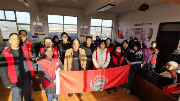 介休市敬老协会“孝善行”之敬老爱老助老行动2025年1月4日走进张兰镇田堡村服务老人