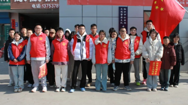 2月10日正月十三,临汾市文明交通志愿者协会志愿者开展多项系列公益活动