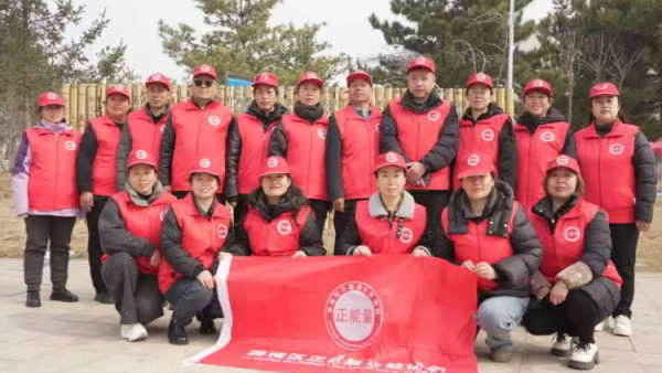 长治市2025年学雷锋做志愿活动举行 潞城区正能量公益协会配合领导部门积极开展志愿活动