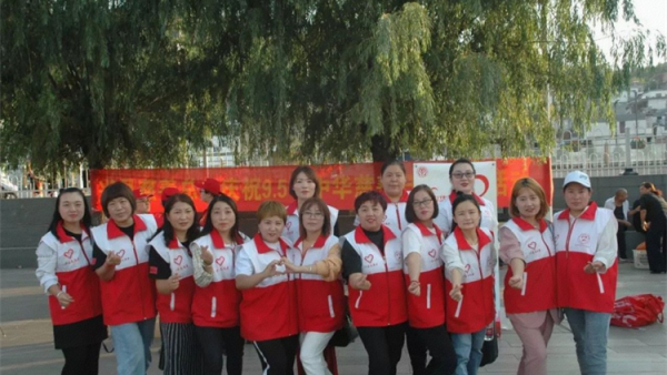 致敬每一位闪耀的女性志愿者----她力量 兴县同城爱心公益协会回首过往的志愿服务历程向所有在平凡岗位上绽放光芒的女性致敬
