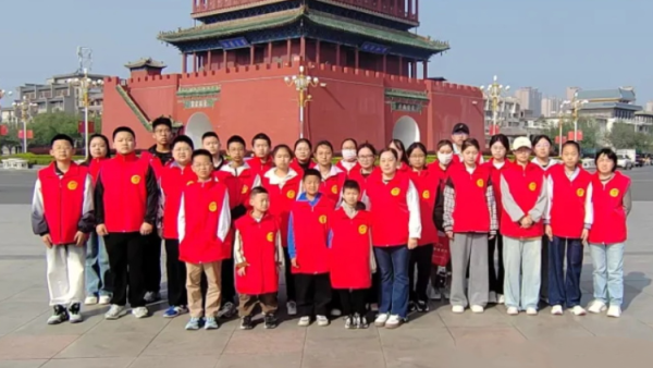 爱临汾赢未来---文明十小事 临汾市文明交通志愿者协会开展“文明同行·志愿同心”志愿服务活动