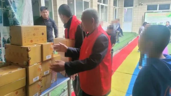 爱心传递 长治市阳光困境儿童帮扶协会为启明星幼儿园送上幸福早餐山西省众信公益基金会提供了优质蛋白套餐