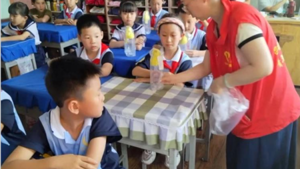 净水润童心守护成长每一刻----离石区青年志愿者协会2024-2025年度净水计划圆满收官承载着我们对孩子们深深的关爱