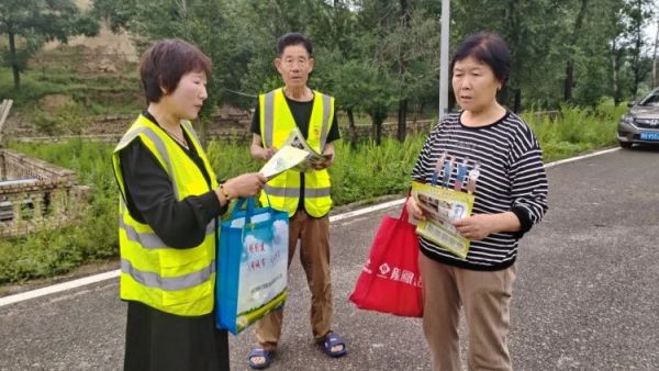 守护绿水青山 共筑生态防线——忻州市环保志愿者协会走进忻府区三交镇部分村庄开展水源保护专项行动