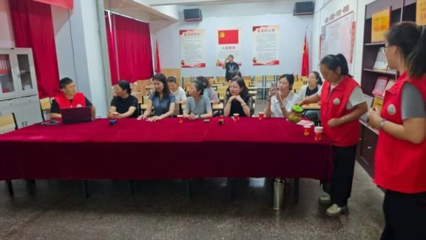 介休市敬老协会感谢介休市妇联陪同榆次区妇联一行调研指导工作并感谢妇联一直以来给予的支持