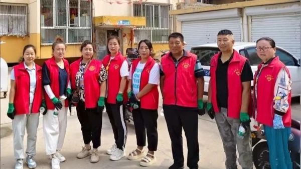 益起来爱心暖东冶----五台爱心团队在东冶镇凯欣园小区发生的天然气爆炸事故后服务空巢老人的生活用行动为群众办实事