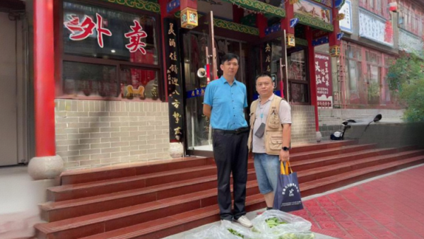 感恩太原市柳北天津包子铺支持太原市安健儿起望农场心智障碍青年们种植的有机蔬菜