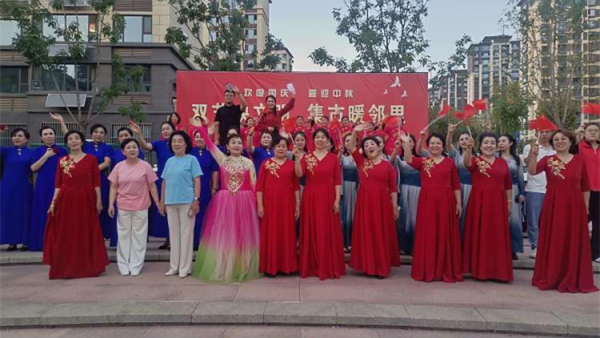 武乡县丰州镇太东社区举办“双节映文明 集市暖邻里”庆国庆迎中秋主题系列活动