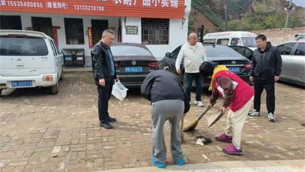 晋中市义工协会“志”美乡村志愿服务走进榆次区寨底村开展文化传播环境整治健康服务公益理发等多个志愿服务