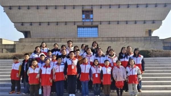 触摸千年营造 传承古建匠心——山西省红十字小小宣讲员走进山西博物院开展文化实践活动志愿者们在协同服务中凝聚了更强的志愿合力