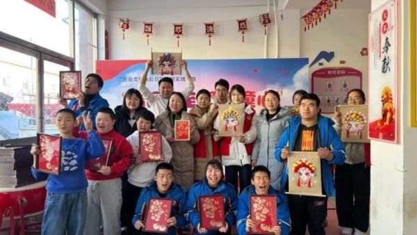 朔州市南城街道新时代文明实践所民俗文化体验日项目系列之情暖冬至爱伴童心文明实践活动走进慧灵---尚德乐智障人士服务中心