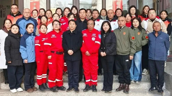 主导暖冬助残凝聚爱心力量----吕梁市中志协柳林服务队联合青龙社区五槐志愿联盟岁末暖冬助残同行活动圆满开展精准帮扶7户残疾及特殊困难家庭