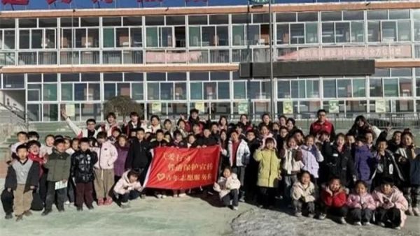 山西农业大学大学生支农队志愿服务队走进榆次区什贴小学开展安全支教活动以专业力量将安全理念与核心价值深植乡村儿童心中