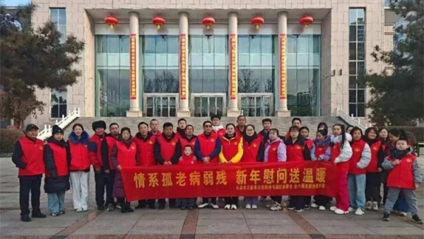 2026暖冬行动 | 正能量公益志愿服务屯留区办事处新春慰问五户孤寡老人家为老人们送上现金大米食用油奶粉床上用品运动鞋对联等生活必需品