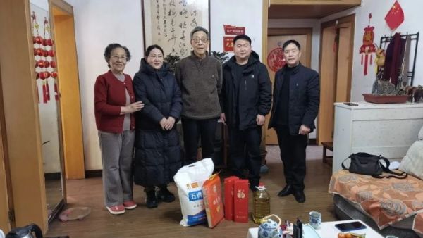 临汾市文明交通志愿者协会党支部开展“年底大盘点.慰问暖心春”主题党日活动