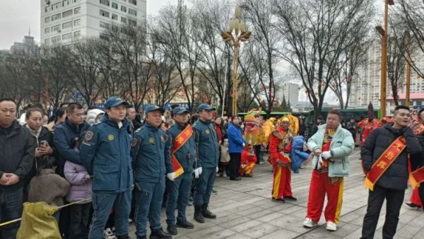 金马迎春闹元宵蓝天守护保平安｜吕梁蓝天救援圆满完成吕梁市元宵节秧歌展演应急保障任务