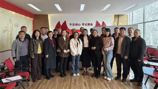 携手共建聚合力同心赋能暖民心----长治市阳光困境儿童帮扶协会受邀参加长治市广场西社区社区合伙人座谈会联动社区资源以实际行动践行公益初心