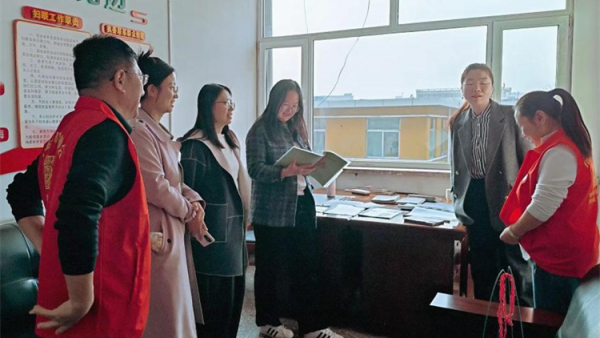 介休市妇联领导莅临介休市敬老协会视察指导工作对我协会工作给予高度认可将一如既往支持协会各项工作