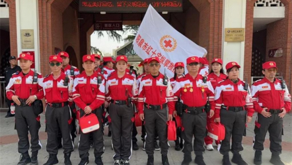 志愿红助力文明游 急救科普护航景区安全----阳泉市红十字纵擎救援队开展文明旅游暨急救知识宣讲活动