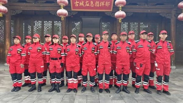 五一坚守护文旅蓝盾护航保平安----忻府区蓝盾应急救援队忻州古城、禹王洞执勤任务彰显蓝盾救援队守护群众逆行而上的初心使命