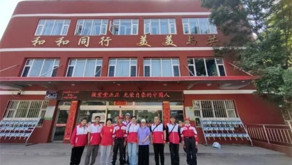 防灾减灾科普先行急救护航守护平安----阳泉市红十字纵擎救援队开展防灾减灾急救宣讲活动将实用专业的应急技能送到居民和学生身边