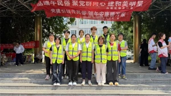 五月端午志愿忙祝福大家都安康｜晋中市太谷区心连心志愿者协会端午节联合安泰社区带着新鲜粽子节日慰问物资奔赴辖区孤寡老人困境儿童困难家庭身边开展走访慰问暖心陪伴服务