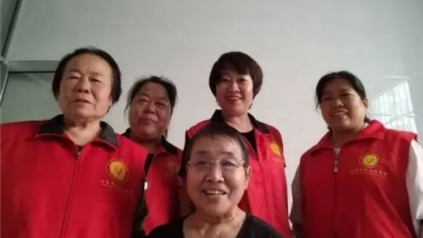 阳泉市义工联合会2026年5月幸福家园敬老服务30名义工服务了18次30名义工对各社区的13位服务对象提供了志愿服务服务总时长达118小时