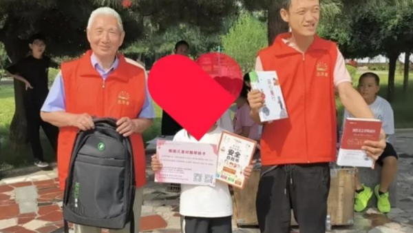 阳光长治相伴成长｜长治市阳光困境儿童帮扶协会暖心帮扶进屯留守护困境儿童向阳成长为当地困境儿童送上爱心成长礼包将社会的温暖送到孩子们手中