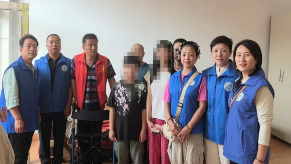 长治市小雨点公益思源组开展爱心助学活动向长治市屯留区积石村困难学子捐赠4000元助学资金帮助学子缓解求学路上的经济压力