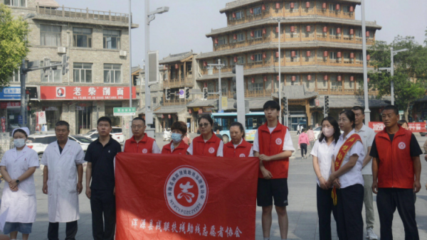 浑源县新时代文明实践服务中心、浑源县扶残助残志愿者协会志愿者参加第十个全国残疾预防日宣传活动织密残疾预防防护网维护群众健康权益