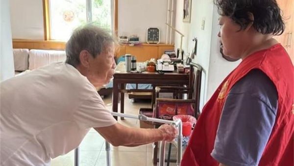 深耕网格暖银龄精准服务护民生----太原市胜利东街社区网格员惠民服务用心用情办民生实事全力提升辖区老年群体的获得感幸福感与安全感