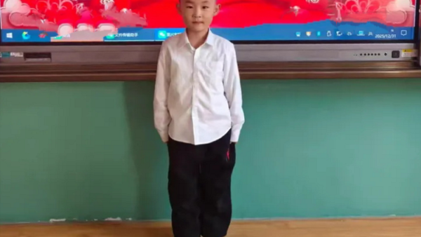 爱心助学暖老区善举点亮求学路----忻府区德力西电气爱心人士红色志愿者孙效伟再次伸出援手助力革命老区学子成长2026年继续资助500元帮扶五台县城龙泉学校学生李明昊